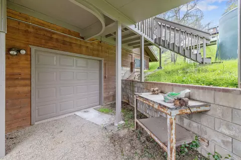 Exterior - 43677 Washburn Dr, Three Rivers, CA 93271 photo 14 of 31
