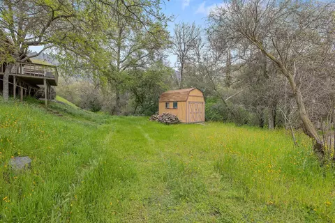 Exterior - 43677 Washburn Dr, Three Rivers, CA 93271 photo 27 of 31
