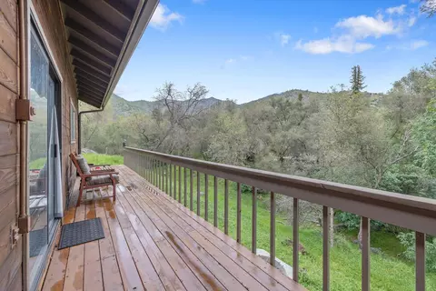 Exterior - 43677 Washburn Dr, Three Rivers, CA 93271 photo 22 of 31