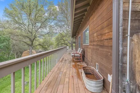 Exterior - 43677 Washburn Dr, Three Rivers, CA 93271 photo 21 of 31