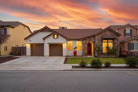 2539 W Allen Ave, Visalia, CA 93291