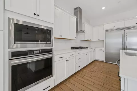 Kitchen - 324 E Newton Ave, Visalia, CA 93291 photo 4 of 4