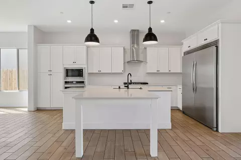 Kitchen - 324 E Newton Ave, Visalia, CA 93291 photo 3 of 4