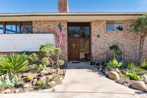 16610 Mustang Dr, Springville, CA 93265