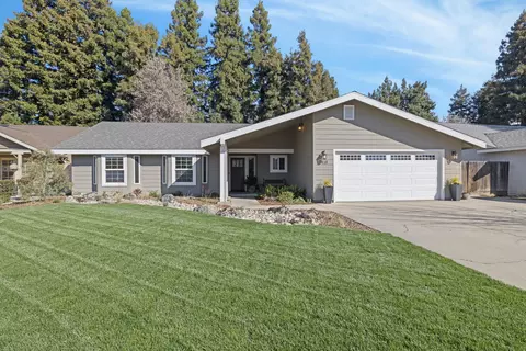 2418 E Princeton Ave, Visalia, CA 93292