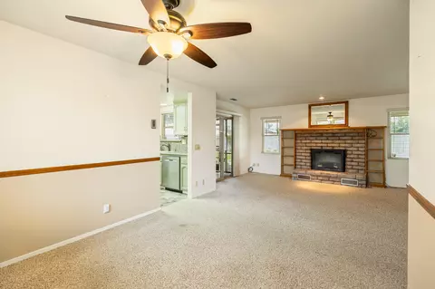 Living - 812 Woods Pl, Exeter, CA 93221 photo 1 of 6