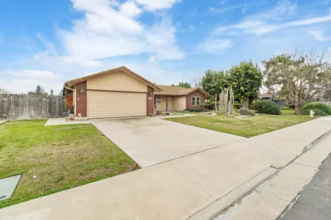 Exterior - 812 Woods Pl, Exeter, CA 93221 photo 12 of 12