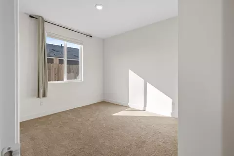 3516 E Seeger Ave, Visalia, CA 93292 photo 7