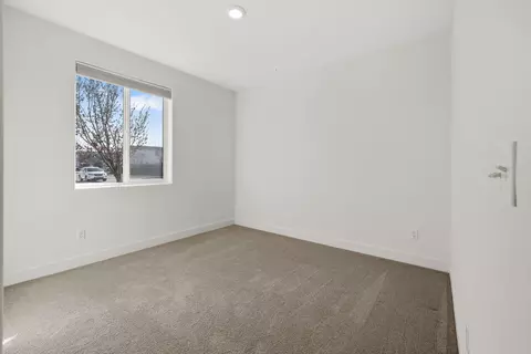 3516 E Seeger Ave, Visalia, CA 93292 photo 9