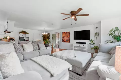 Living - 195 E Sandra Ave, Tulare, CA 93274 photo 3 of 4