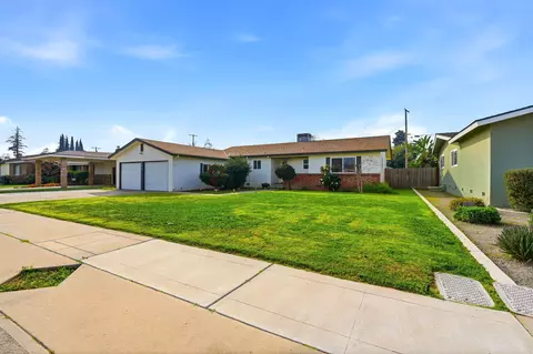Exterior - 195 E Sandra Ave, Tulare, CA 93274 photo 6 of 6