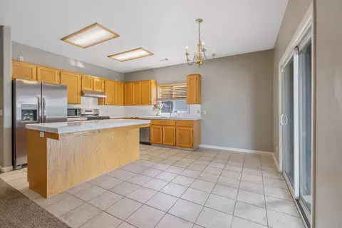 Other - 741 Bender Ct, Tulare, CA 93274 photo 3 of 9