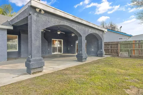 Exterior - 741 Bender Ct, Tulare, CA 93274 photo 8 of 10