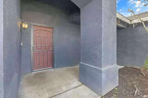 Exterior - 741 Bender Ct, Tulare, CA 93274 photo 4 of 10