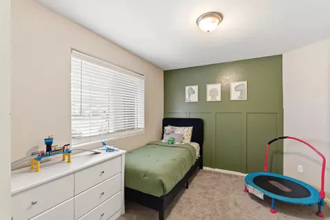 Bedroom - 2201 E Delta Ct, Visalia, CA 93292 photo 3 of 4