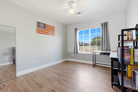 Bedroom - 865 Avalon Dr, Lemoore, CA 93245 photo 1 of 8