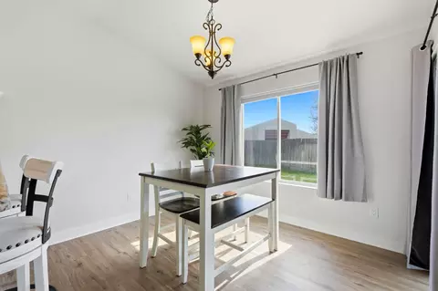 Dining - 865 Avalon Dr, Lemoore, CA 93245 photo 1 of 4