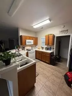 4235 E Sue Ave, Visalia, CA 93292 photo 8