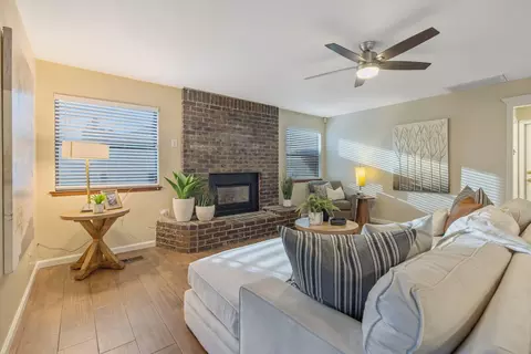 Living - 2635 E Paradise Ave, Visalia, CA 93292 photo 4 of 4