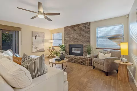 Living - 2635 E Paradise Ave, Visalia, CA 93292 photo 2 of 4