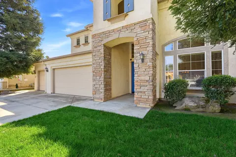 Exterior - 3947 E Cambridge Ave, Visalia, CA 93292 photo 5 of 13