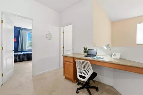 Entry Way - 3947 E Cambridge Ave, Visalia, CA 93292 photo 3 of 4