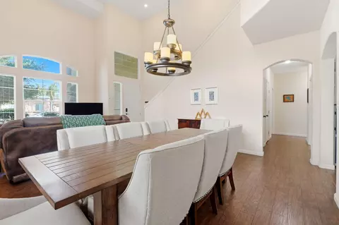 Dining - 3947 E Cambridge Ave, Visalia, CA 93292 photo 3 of 4