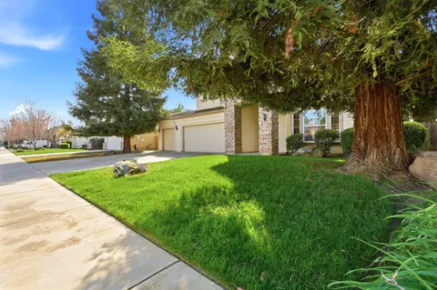 Exterior - 3947 E Cambridge Ave, Visalia, CA 93292 photo 4 of 13