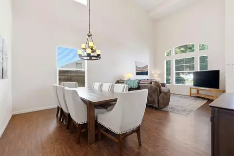 Dining - 3947 E Cambridge Ave, Visalia, CA 93292 photo 4 of 4