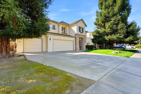 Exterior - 3947 E Cambridge Ave, Visalia, CA 93292 photo 3 of 13