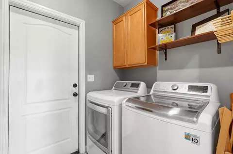 Other - 3947 E Cambridge Ave, Visalia, CA 93292 photo 6 of 11