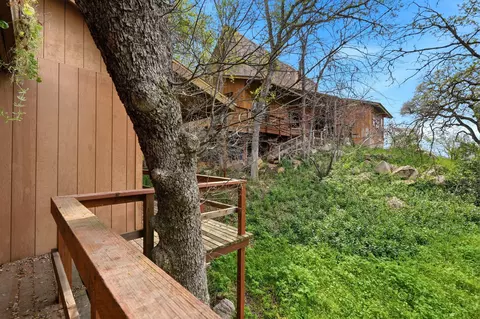 Exterior - 40673 Old Three Rivers Rd #3, Three Rivers, CA 93271 photo 5 of 10