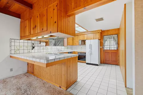 Kitchen - 40673 Old Three Rivers Rd #3, Three Rivers, CA 93271 photo 1 of 5