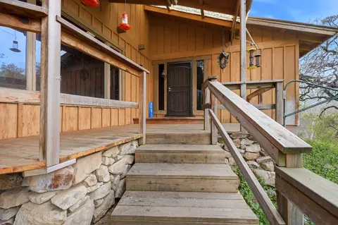 Exterior - 40673 Old Three Rivers Rd #3, Three Rivers, CA 93271 photo 8 of 10