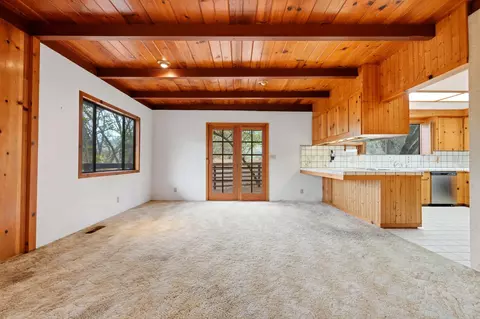 Living - 40673 Old Three Rivers Rd #3, Three Rivers, CA 93271 photo 5 of 8