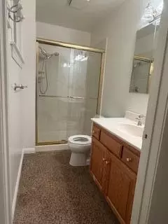 Bath - 2445 S Memory St, Visalia, CA 93277 photo 1 of 2