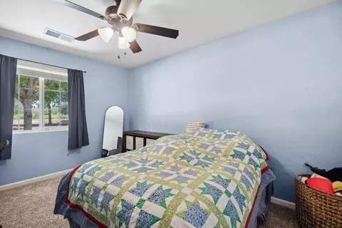 Bedroom - 4237 E Murray Ave, Visalia, CA 93292 photo 1 of 7
