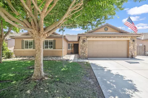 4237 E Murray Ave, Visalia, CA 93292
