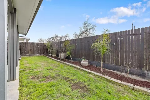 1821 E Arlen Ave, Visalia, CA 93292 photo 39