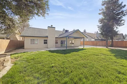 Exterior - 467 Atwood Ave, Exeter, CA 93221 photo 6 of 9
