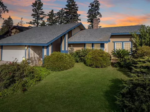 1352 N M St, Tulare, CA 93274