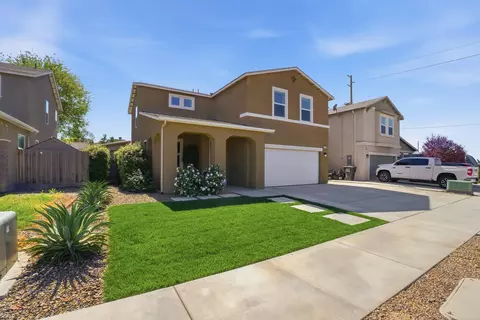 Exterior - 3709 E Cypress Ave, Visalia, CA 93292 photo 3 of 12