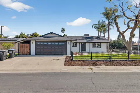 104 N Crumal St, Visalia, CA 93292