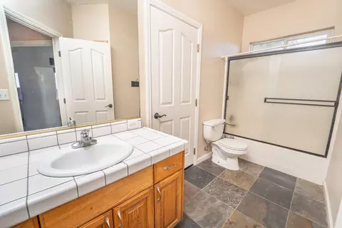 Bath - 25744 Road 188, Exeter, CA 93221 photo 1 of 6