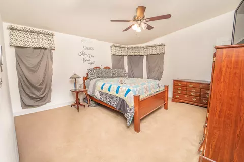 Bedroom - 25744 Road 188, Exeter, CA 93221 photo 5 of 7