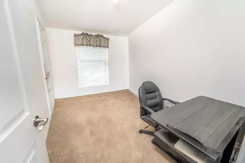 Bedroom - 25744 Road 188, Exeter, CA 93221 photo 6 of 7