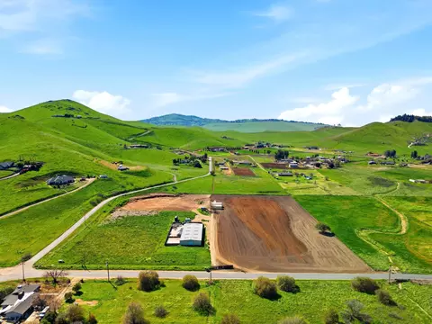 29557 Mehrten Dr #16, Exeter, CA 93221 photo 1