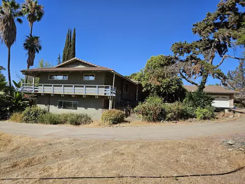 1431 Hillcrest Dr, Lindsay, CA 93247