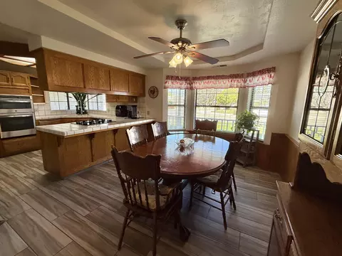 Dining - 315 E Washington Ave, Tulare, CA 93274 photo 1 of 1