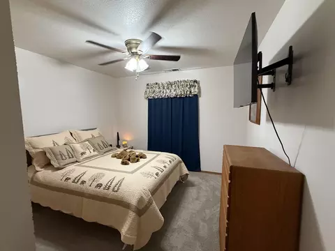 Bedroom - 315 E Washington Ave, Tulare, CA 93274 photo 5 of 6